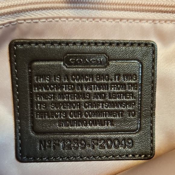 Coach Ashley Dotted Op Art Carryall Bag - Picture 7 of 16